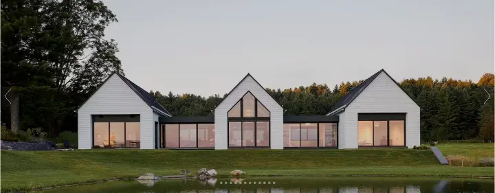 Gallery on Red House Building