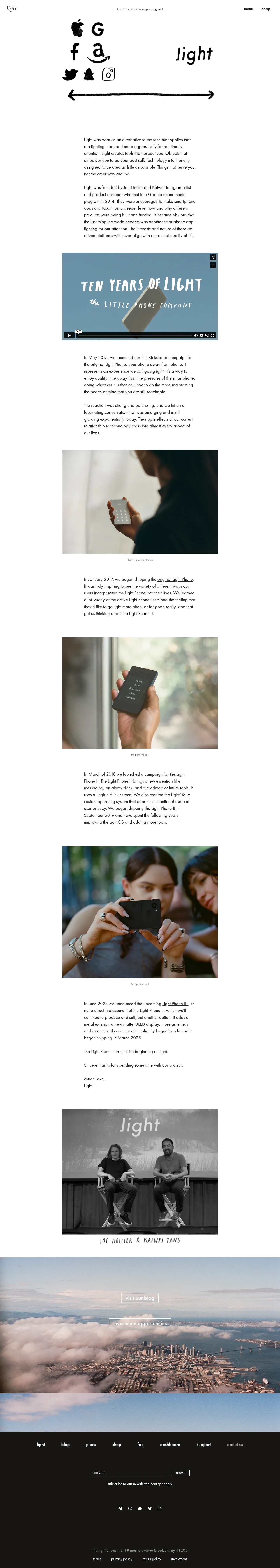 Screenshot of Light Phone at desktop width
